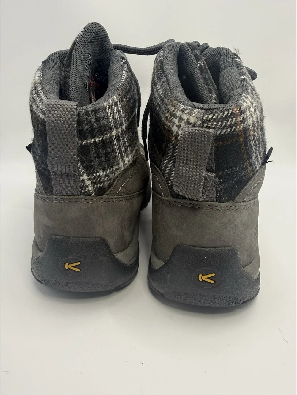 Keen Women's Kaci III Winter MidWp Magnet/Blk Plaid Size 6.5